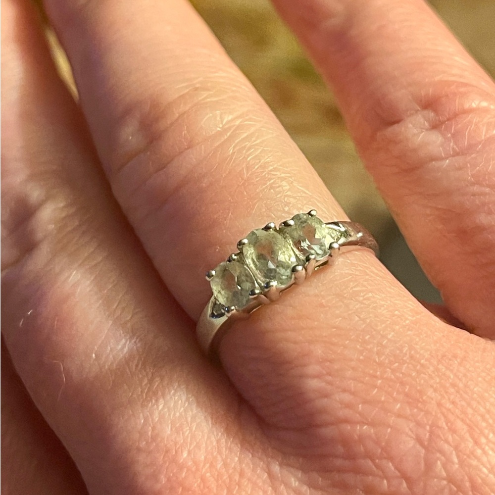Three stone aquamarine ring in 925